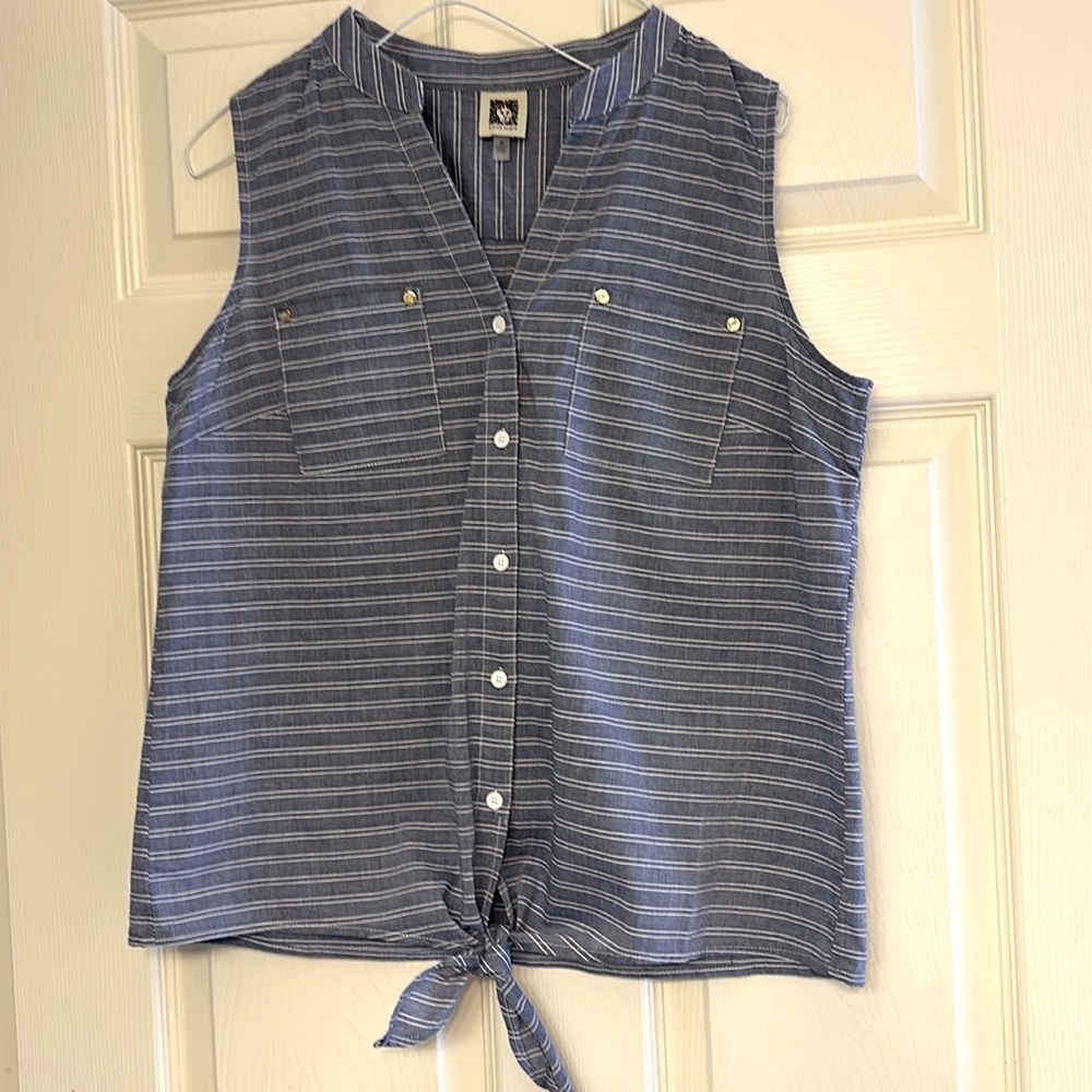 Anne Klein Top. Size M